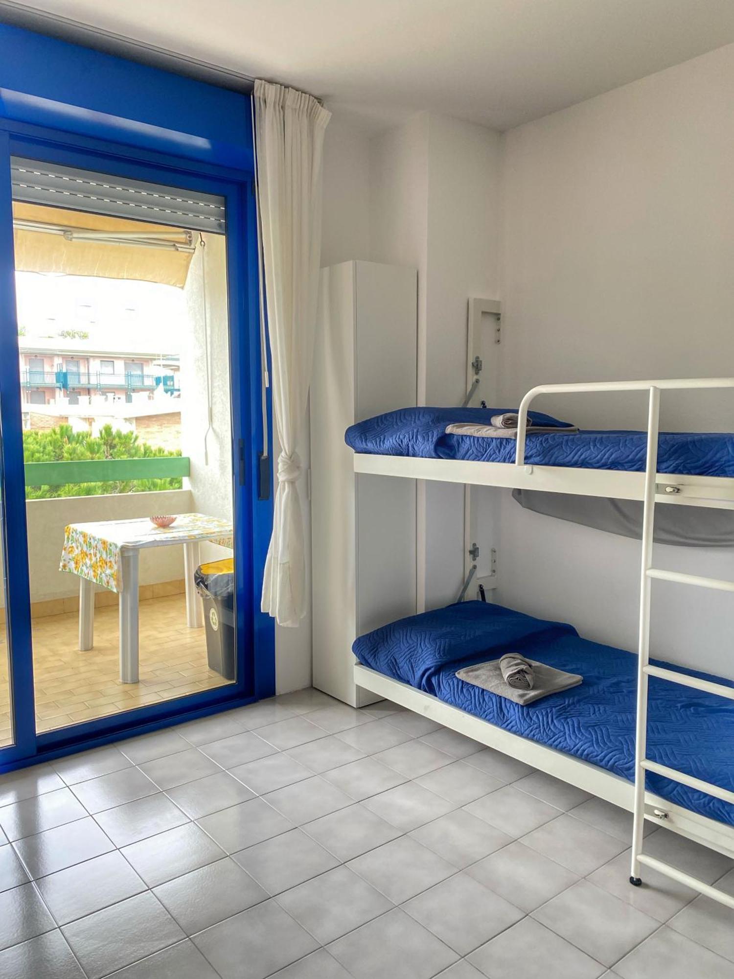 Grazioso Appartamento N 76 A 100Mt Dal Mare Bibione Luaran gambar