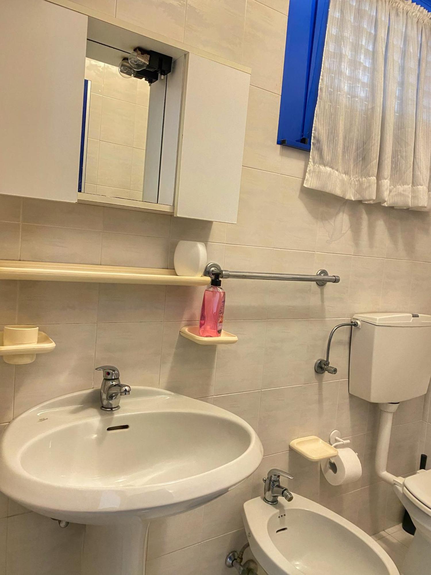 Grazioso Appartamento N 76 A 100Mt Dal Mare Bibione Luaran gambar