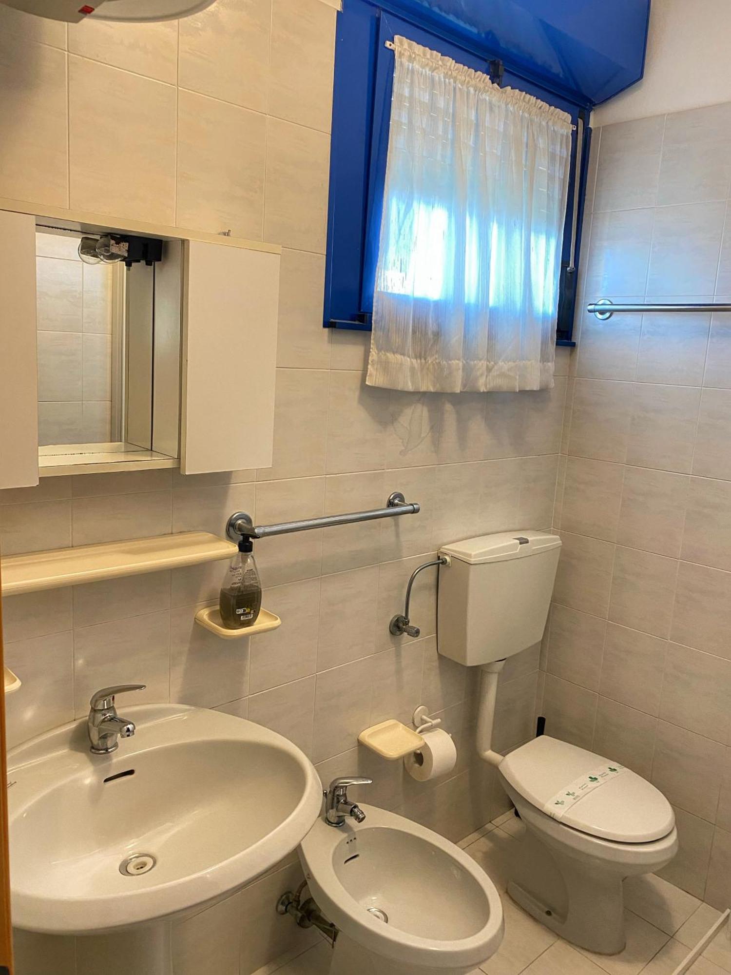 Grazioso Appartamento N 76 A 100Mt Dal Mare Bibione Luaran gambar