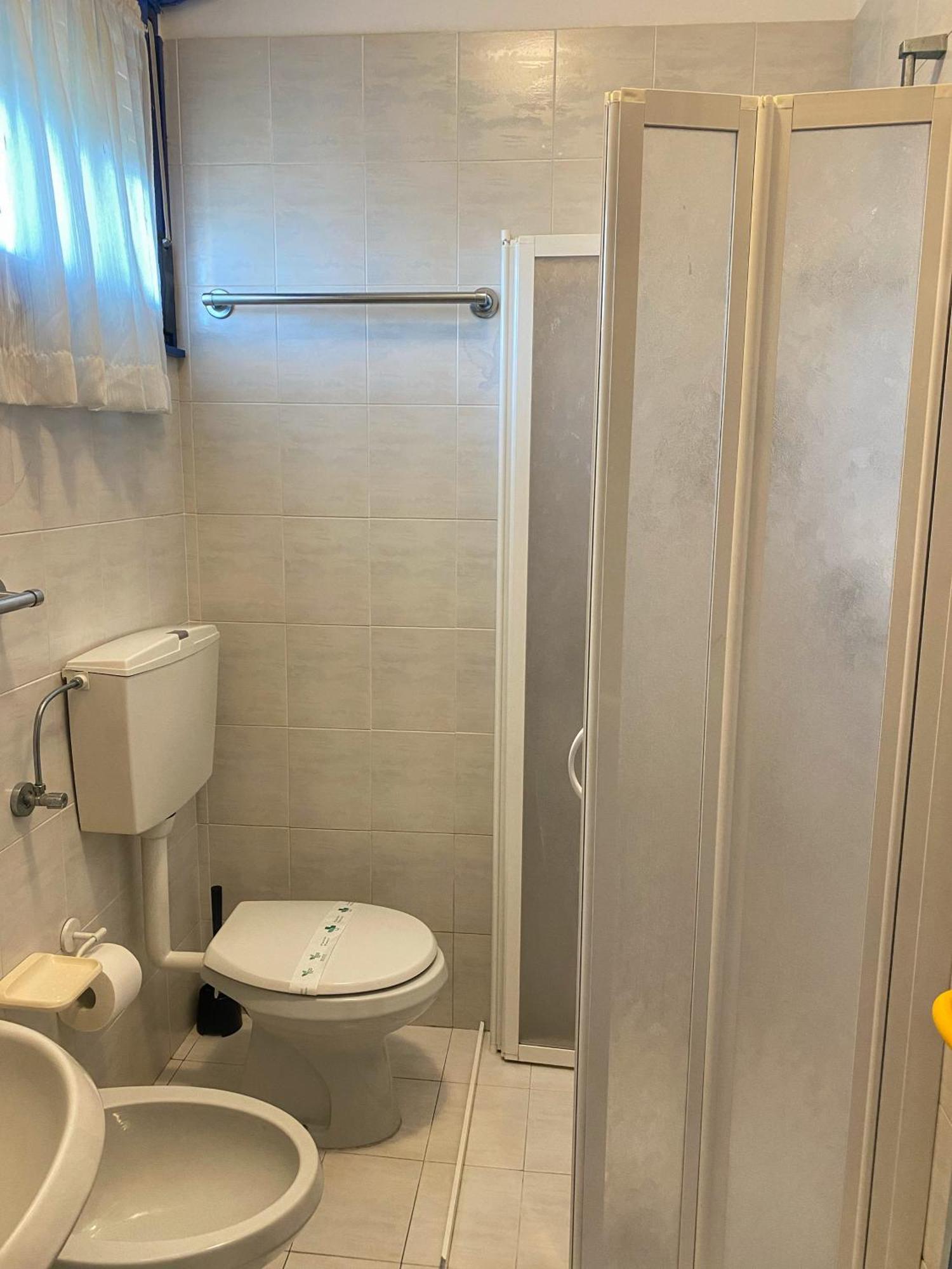 Grazioso Appartamento N 76 A 100Mt Dal Mare Bibione Luaran gambar