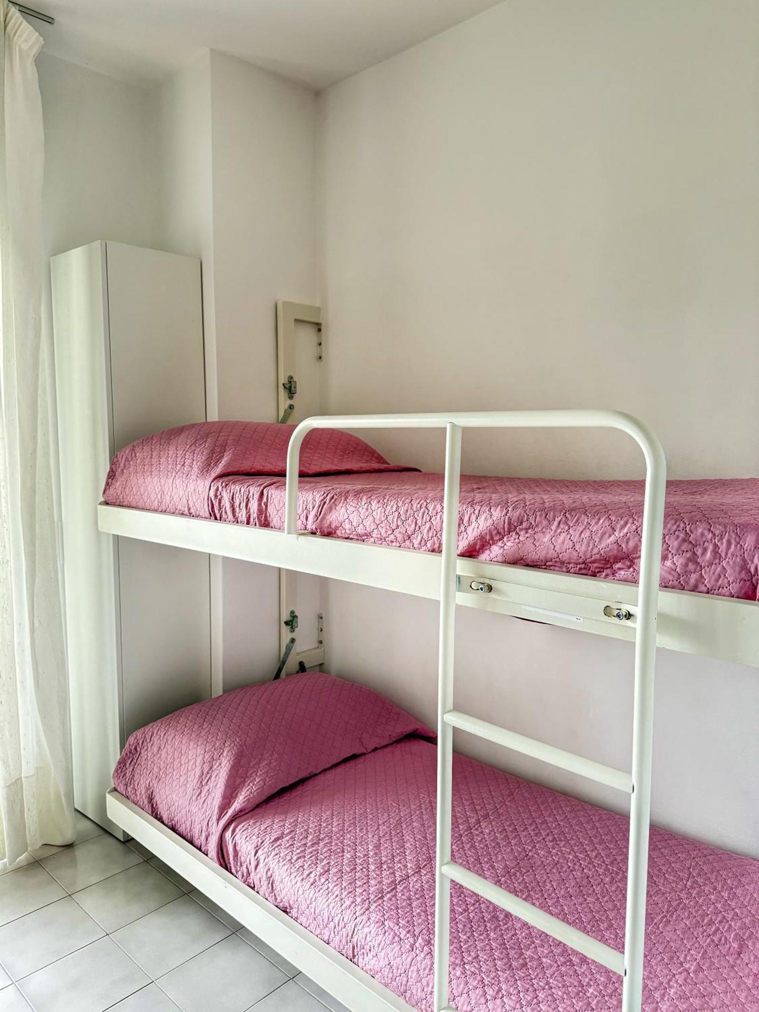 Grazioso Appartamento N 76 A 100Mt Dal Mare Bibione Luaran gambar